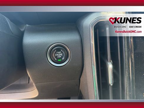 Used 2024 GMC Acadia Elevation AWD/4WD image 30