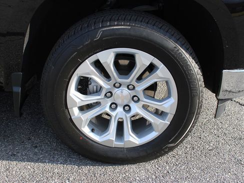 Used 2024 Chevrolet Silverado 1500 LTZ image 35