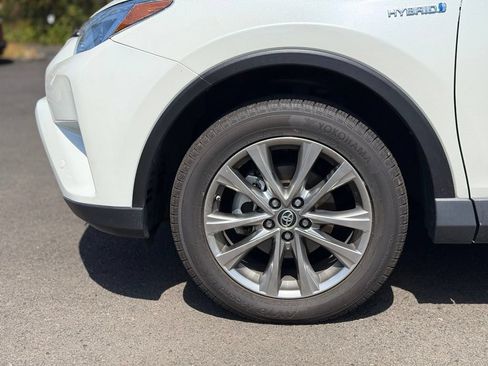 Used 2017 Toyota RAV4 Limited w/ Advanced Technology Package AWD/4WD image 9