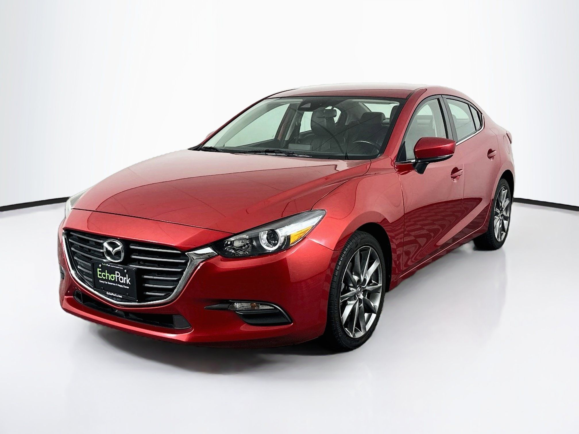 Used 2018 MAZDA MAZDA3 Touring FWD image 3