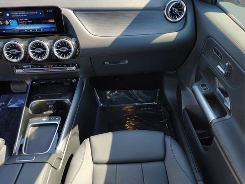 Used 2026 Mercedes-Benz GLA 250 image 12