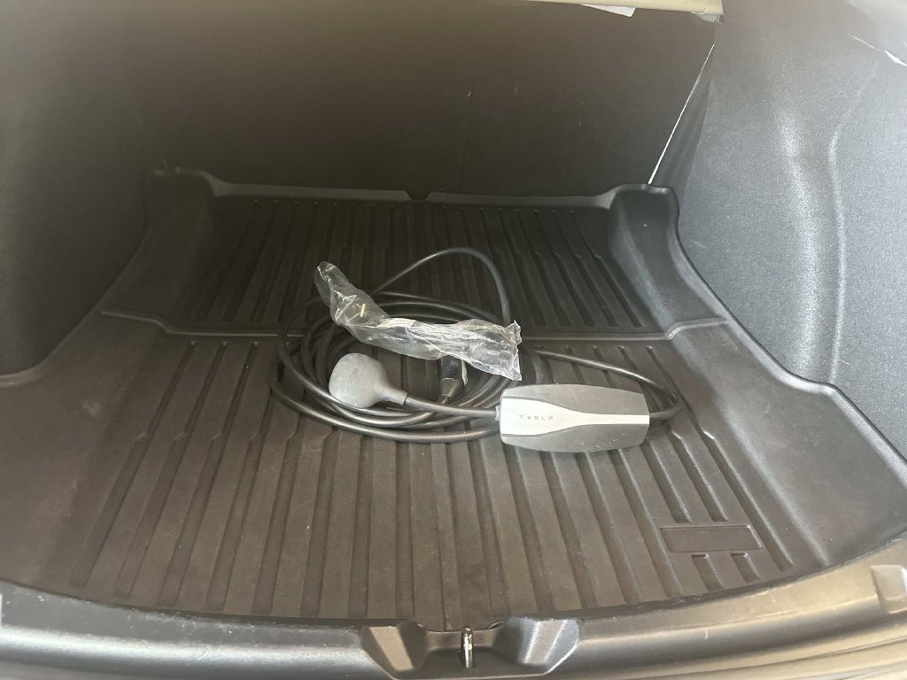 Used 2023 Tesla Model 3 Standard Range RWD image 3