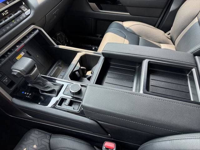 Used 2024 Toyota Tundra Limited AWD/4WD image 56