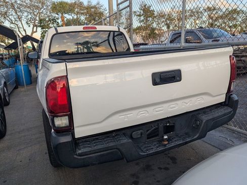 Used 2019 Toyota Tacoma SR image 10