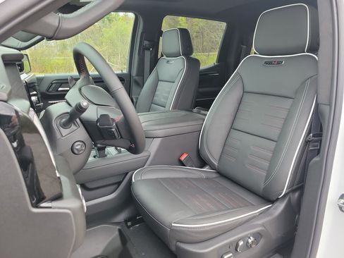 New 2026 GMC Sierra 1500 AT4X AWD/4WD image 4