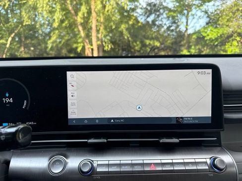 Used 2025 Hyundai Kona SEL FWD image 13
