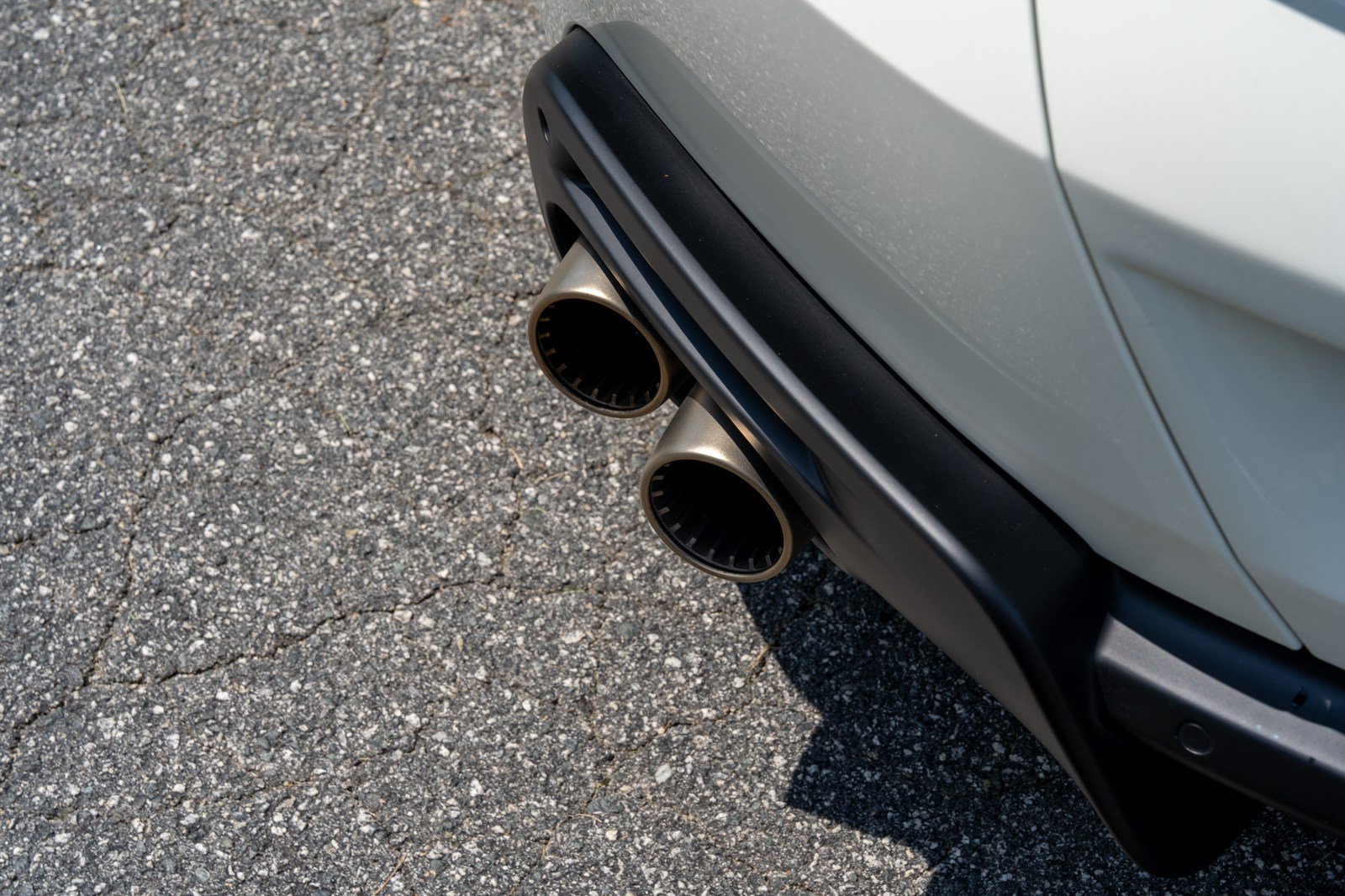 Used 2024 Ferrari Roma Spider RWD image 19