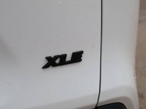 Used 2025 Toyota RAV4 XLE w/ Convenience Package FWD image 8