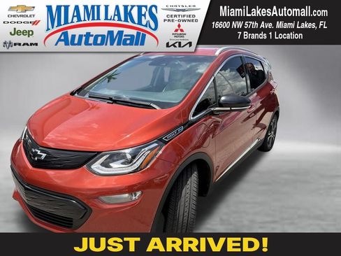 Used 2020 Chevrolet Bolt Premier w/ Infotainment Package FWD image 1