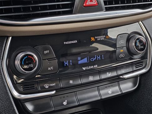 Used 2019 Hyundai Santa Fe Limited w/ Cargo Package image 19