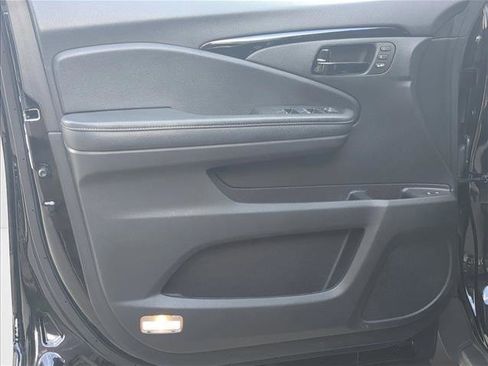 Used 2022 Honda Passport Elite image 18