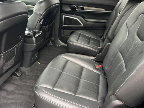Used 2021 Kia Telluride EX w/ EX Premium Package AWD/4WD image 12