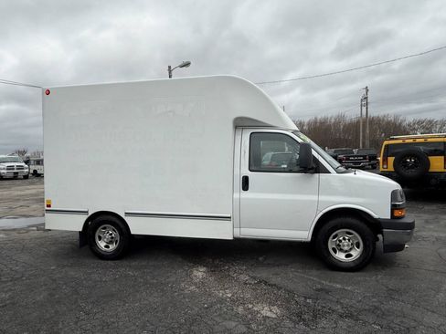Used 2021 Chevrolet Express 3500 w/ Power Convenience Package RWD image 5