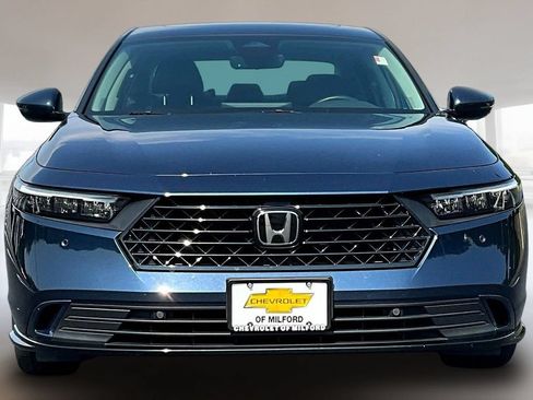 Used 2023 Honda Accord EX-L image 2