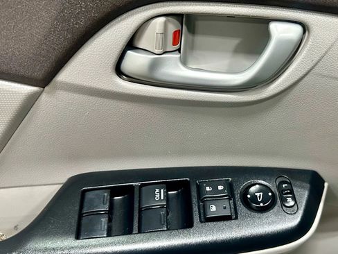 Used 2012 Honda Civic LX image 11