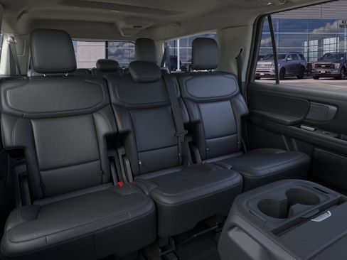 New 2026 Ford Expedition Max Platinum w/ Driver's Package AWD/4WD image 14