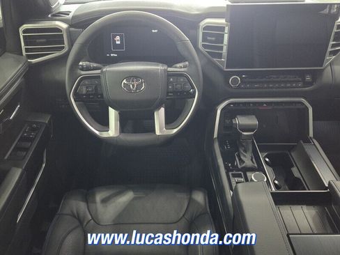 Used 2025 Toyota Tundra Platinum AWD/4WD image 9