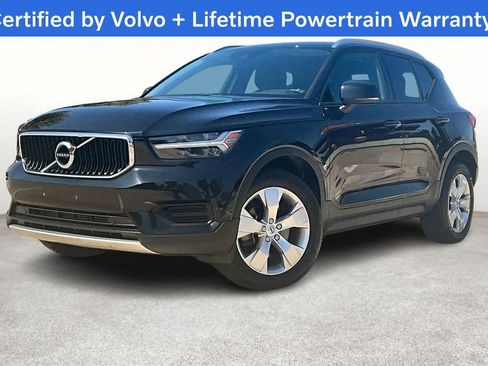 Used 2022 Volvo XC40 T5 Momentum image 14