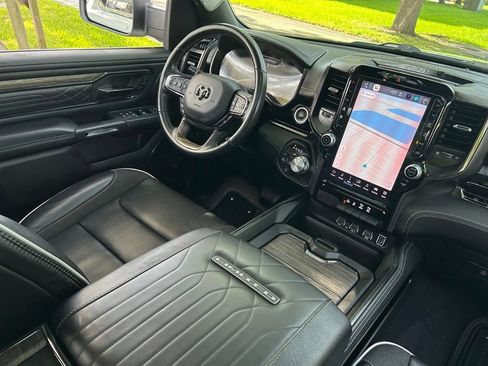 Certified 2025 RAM 1500 Limited AWD/4WD image 10