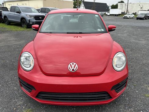 Used 2019 Volkswagen Beetle 2.0T FWD image 3