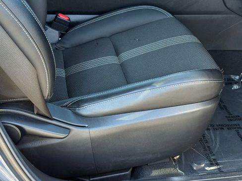 Used 2024 MAZDA CX-50 AWD 2.5 S w/ Preferred Package image 11