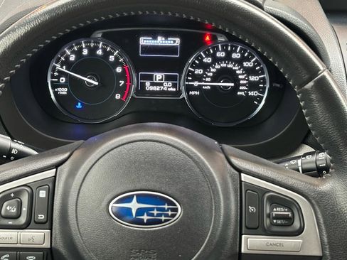 Used 2017 Subaru Forester 2.5i Limited w/ Popular Package #1 AWD/4WD image 9