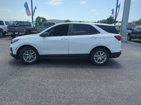 Used 2023 Chevrolet Equinox LS w/ LS Convenience Package FWD image 11