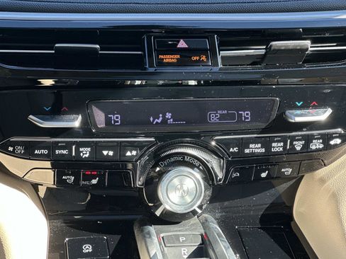 Used 2023 Acura MDX SH-AWD image 24