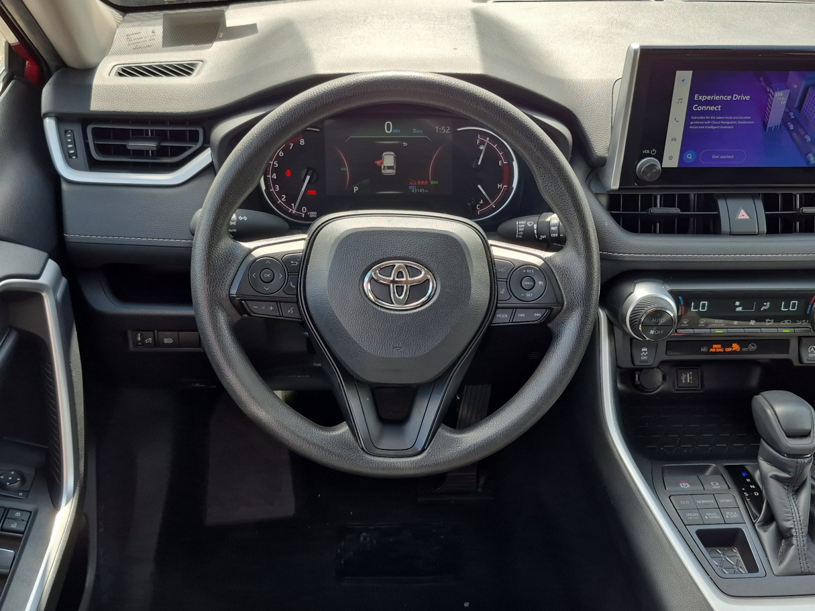 Used 2025 Toyota RAV4 XLE AWD/4WD image 25