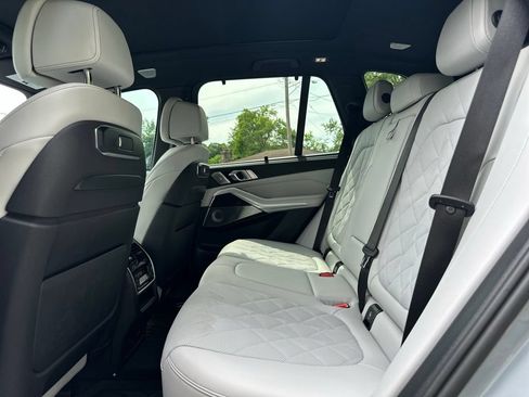 Used 2024 BMW X5 M60i AWD/4WD image 20