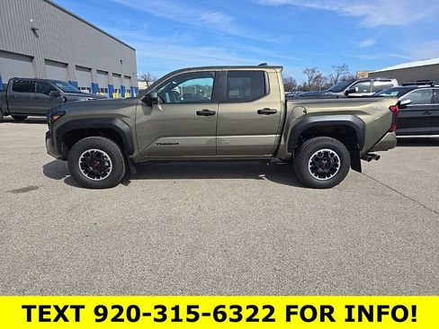 Used 2026 Toyota Tacoma TRD Off-Road image 3