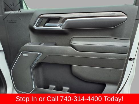 Used 2022 Chevrolet Silverado 1500 LTZ w/ LTZ Convenience Package II AWD/4WD image 11