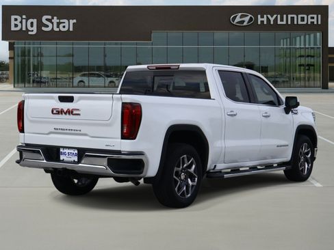 Used 2026 GMC Sierra 1500 SLT RWD image 4