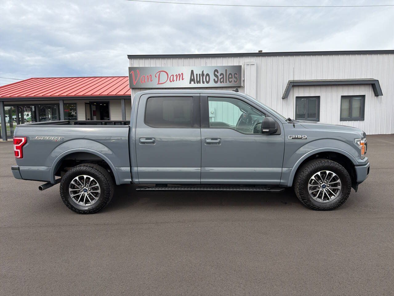 Used 2019 Ford F150 XLT w/ Equipment Group 302A Luxury AWD/4WD image 1