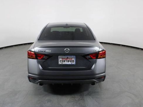 Certified 2019 Nissan Altima 2.5 SR FWD image 11