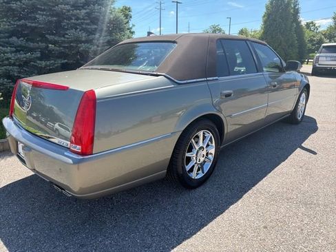 Used 2011 Cadillac DTS Luxury FWD image 6