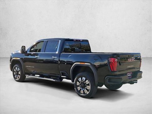 New 2026 GMC Sierra 2500 Denali w/ Denali Reserve Package AWD/4WD image 9