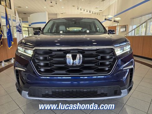 Used 2023 Honda Pilot EX-L image 2