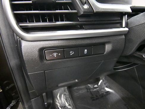 Certified 2024 Kia Telluride S w/ S Sunroof Package AWD/4WD image 20