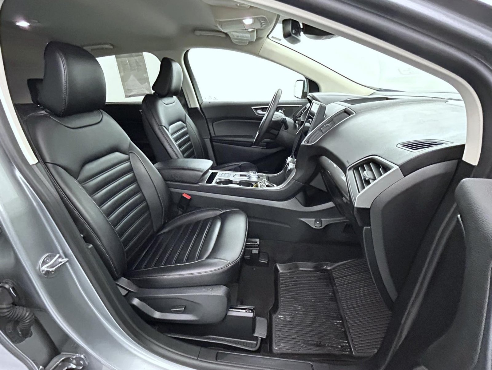 Used 2024 Ford Edge SEL w/ Convenience Package AWD/4WD image 15