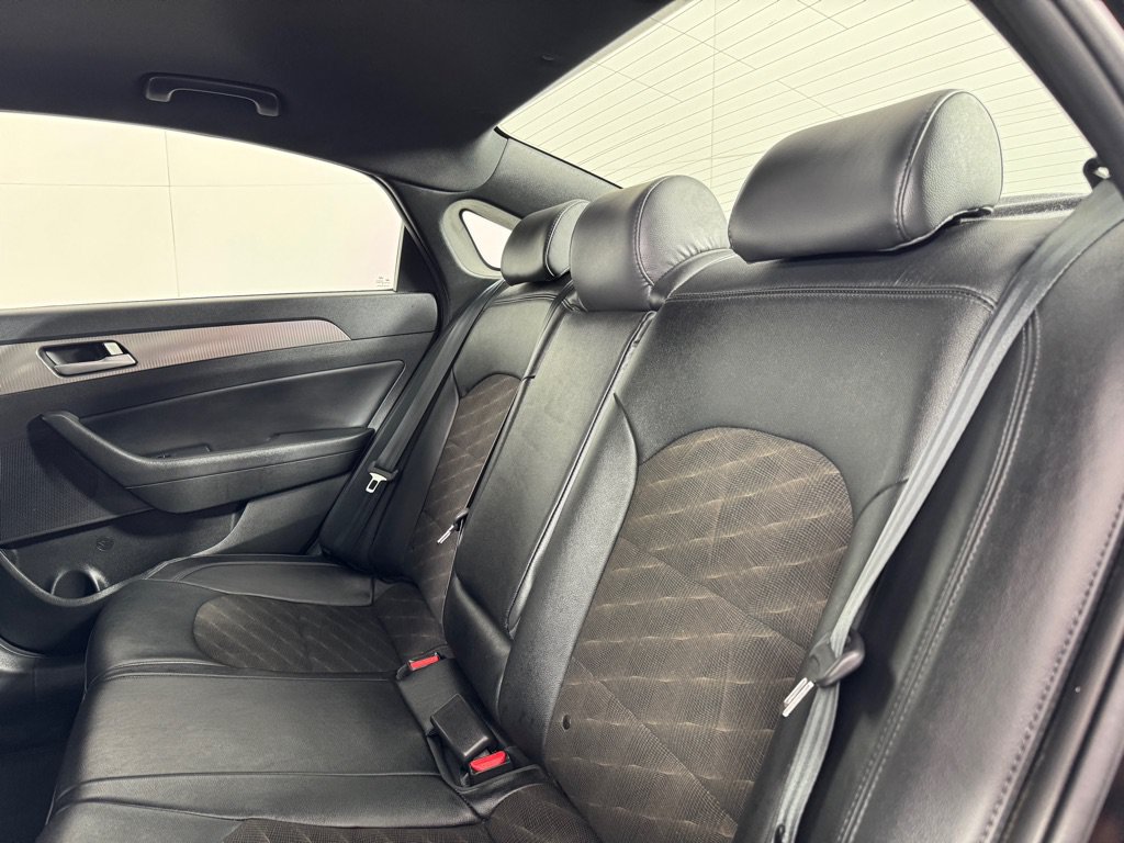 Used 2018 Hyundai Sonata Sport FWD image 21
