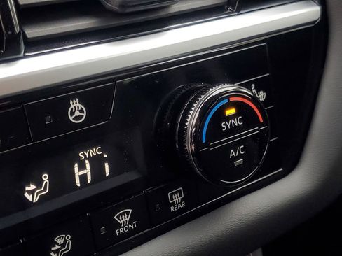 New 2025 Nissan Pathfinder SL image 23