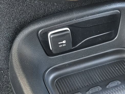 New 2026 Chrysler Pacifica Select w/ S Appearance Package FWD image 6