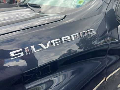 Used 2023 Chevrolet Silverado 1500 Custom AWD/4WD image 5