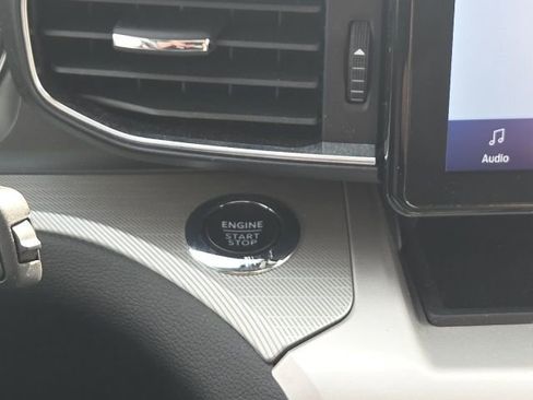 Used 2023 Ford Explorer XLT w/ Equipment Group 202A image 45