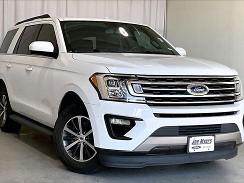 Used 2018 Ford Expedition XLT image 1