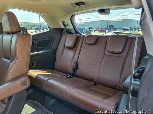 Used 2019 Subaru Ascent Touring w/ Popular Package #3 AWD/4WD image 10
