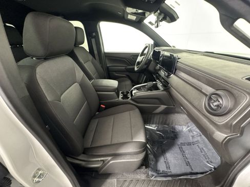 Used 2025 Chevrolet Colorado W/T w/ WT Custom Package image 27