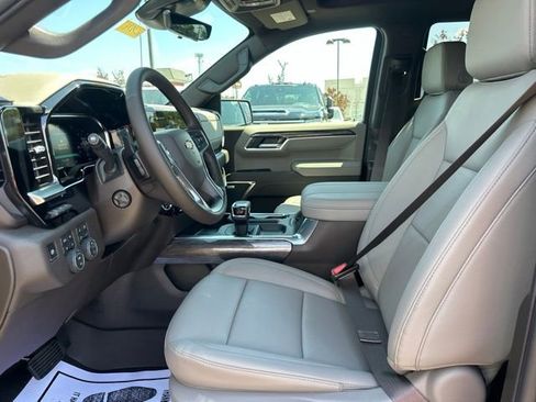 New 2026 Chevrolet Silverado 1500 LTZ w/ LTZ Premium Package AWD/4WD image 15