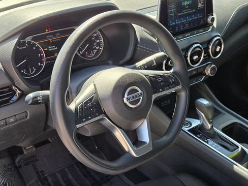 Certified 2023 Nissan Sentra SV FWD image 23